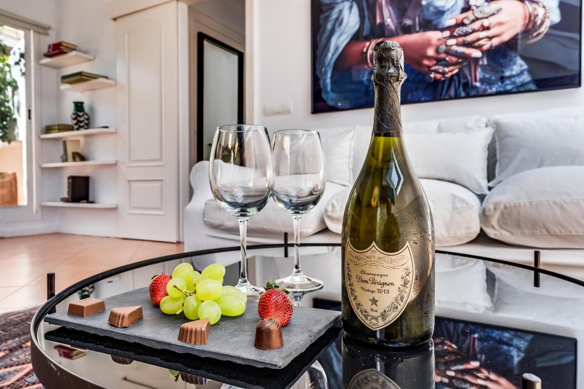 Molo Luxury Suites Puerto Banus Marbella Eksteriør billede